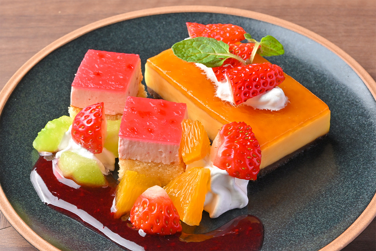 パンナコッタと季節のケーキ